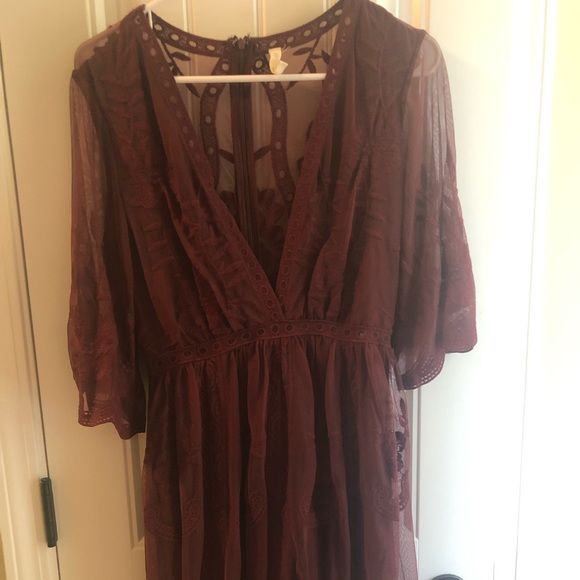 Plunging V lace romper - Picture 3 of 4